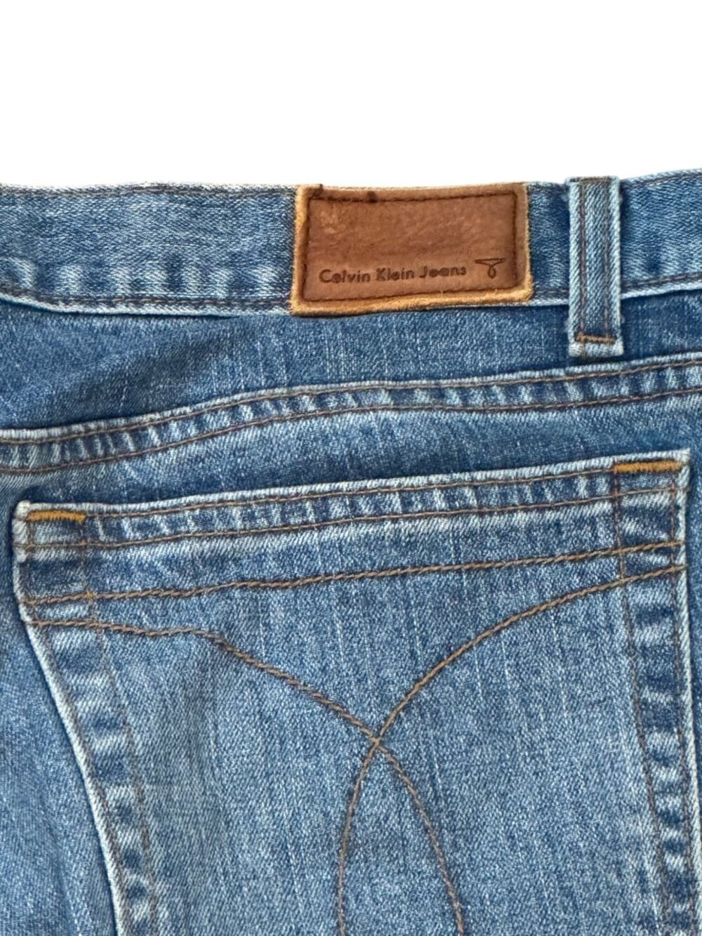 Calvin Klein Womens Flare Jeans Size 14 Distressed Hem Medium Wash Denim - Picture 5 of 5